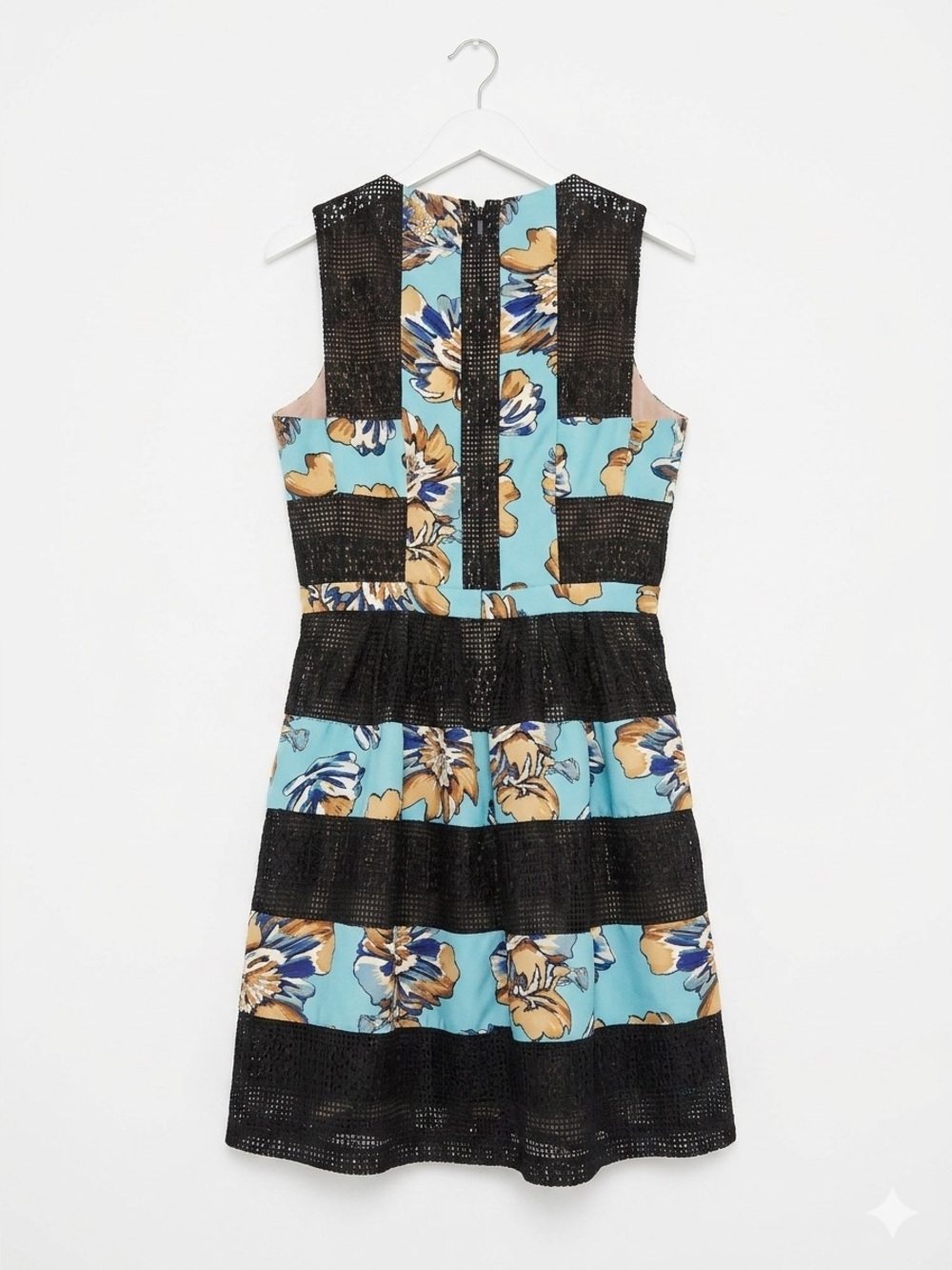 BCBGMAXAZRIA Cecile Floral Lace Panel Cocktail Dress Size 4 - Worn Once!